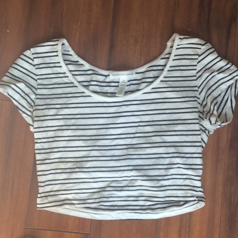 Cropped black and white striped shirt